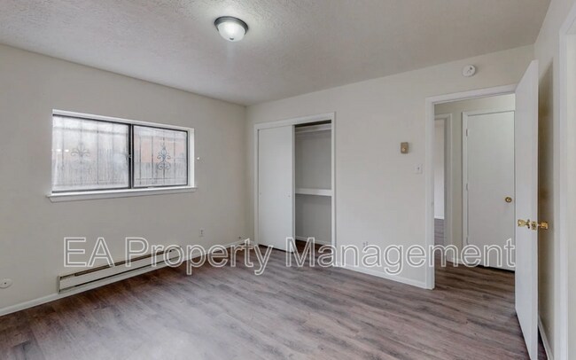 Building Photo - 12912 Marva Pl SE