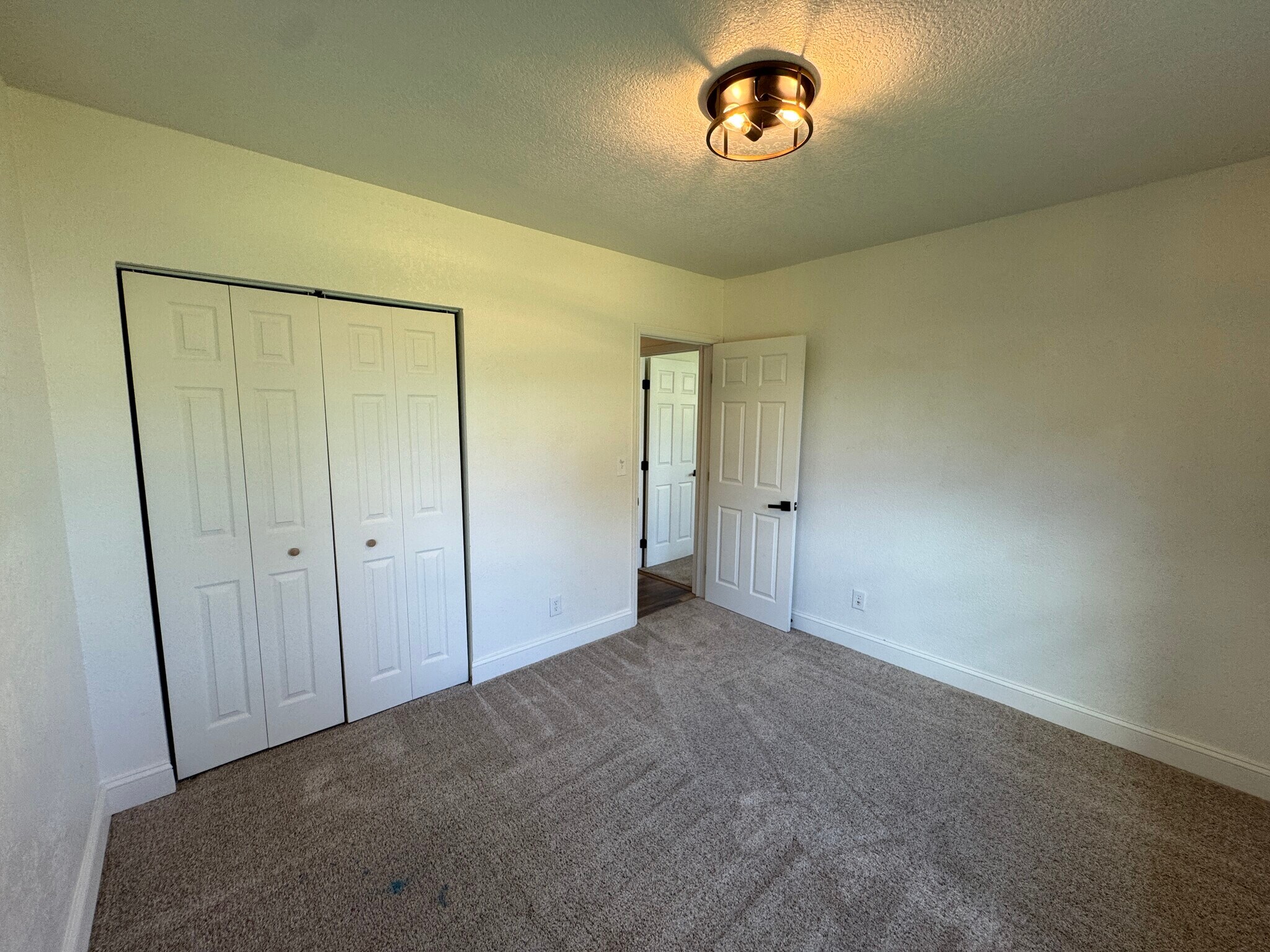 Building Photo - 1712 Vada Cir