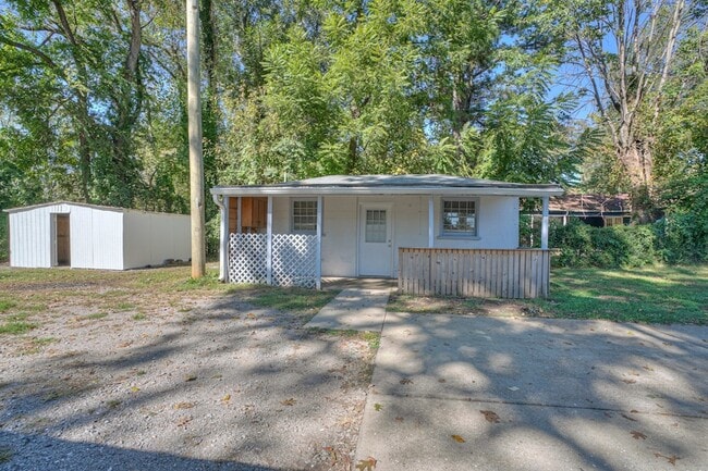 Building Photo - 1827 Middle Tennessee Blvd