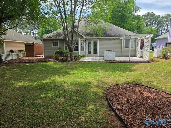 Building Photo - 218 Cypress Creek Dr