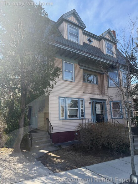 Building Photo - 79 College Ave