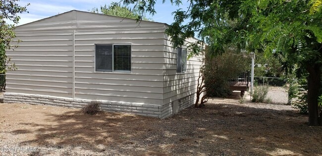 Building Photo - 10330 Manzanita Trail