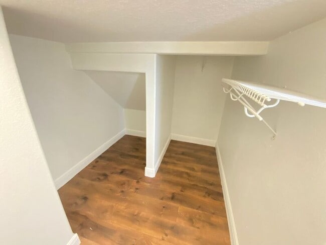 Building Photo - 13110 Moss Park Ridge Dr