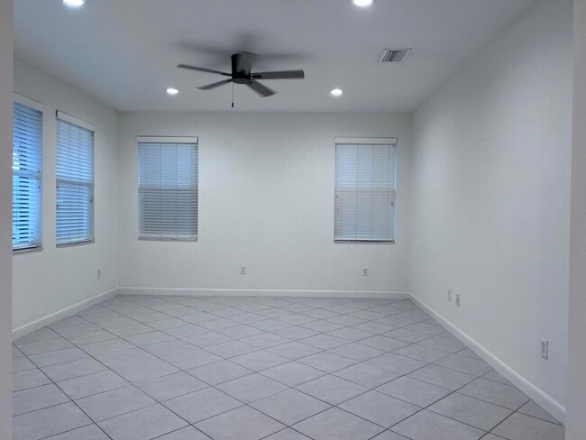 Building Photo - 661 Corte Madera Ln