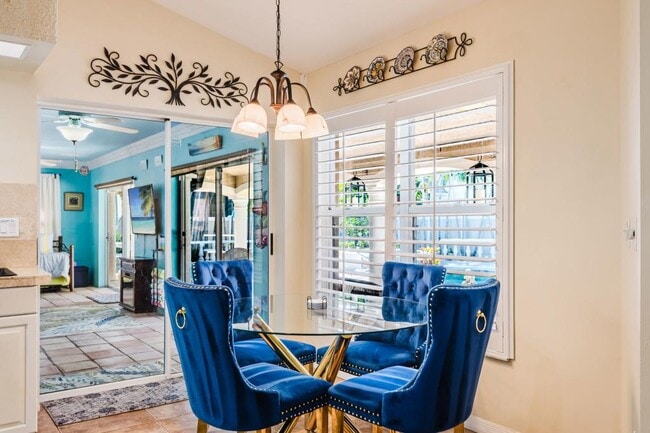 Building Photo - 2310 SW 53rd St