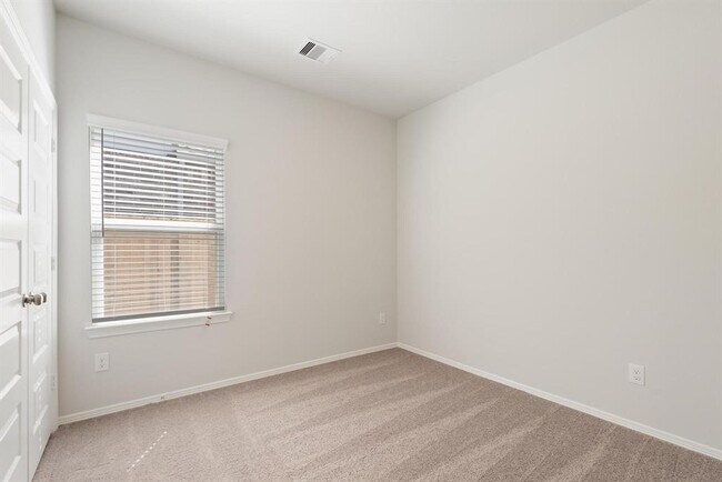 Building Photo - 5827 Fresh View Ct