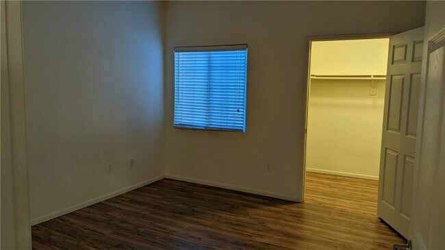 Building Photo - 41410 Juniper St