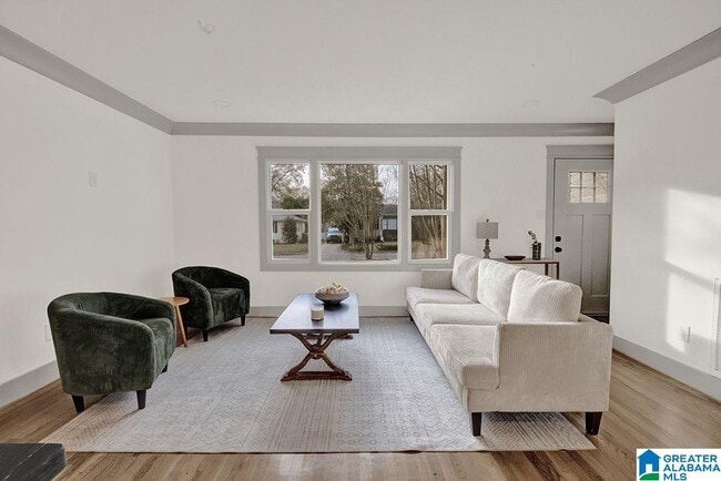 Building Photo - 609 Cobb St