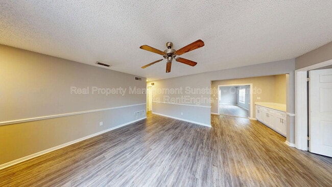 Building Photo - 506 Parson Brown Way