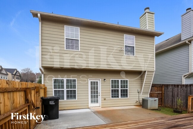 Building Photo - 6031 Apple Grove Rd NE