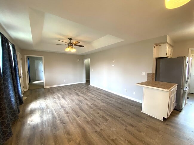 Building Photo - 2719 Knob Ct