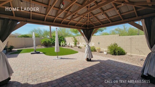 Building Photo - 1708 W Dusty Wren Dr
