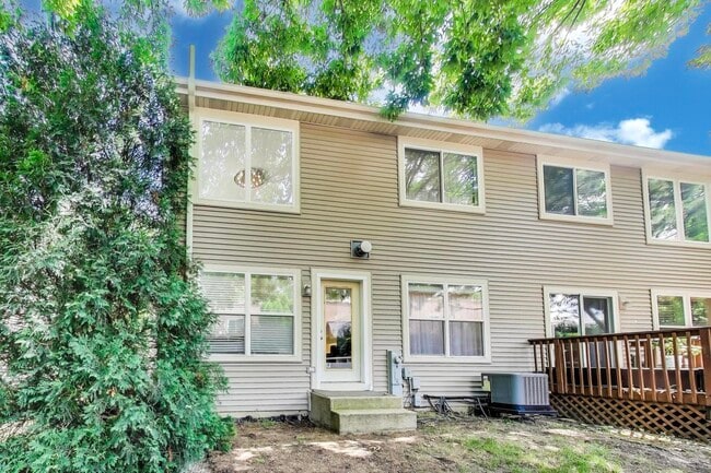 Building Photo - 4724 Lacey Ave