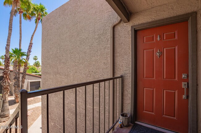 Building Photo - 13606 N Hamilton Dr