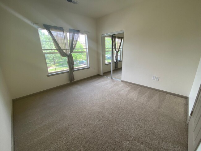 Building Photo - 5620 Fossil Creek Pkwy