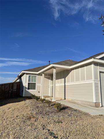 Building Photo - 2636 Kingsman Dr