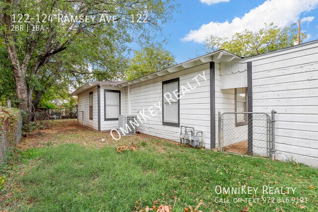 Building Photo - 122-124 Ramsey Ave-122