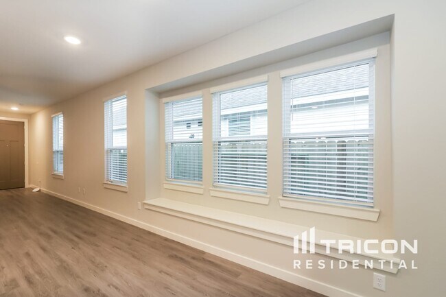 Building Photo - 23627 Gibson Frst Dr