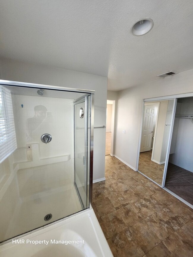 Building Photo - Gorgeous single family home in Chino