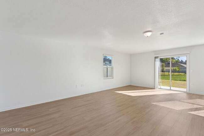 Building Photo - 65445 River Glen Pkwy