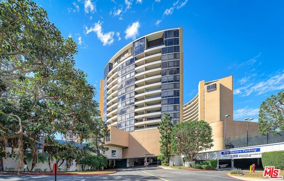 Building Photo - 4316 Marina City Dr