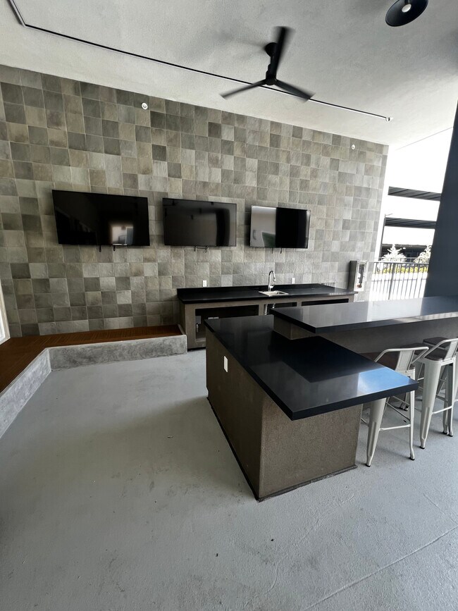 Building Photo - 151 NW 162nd St