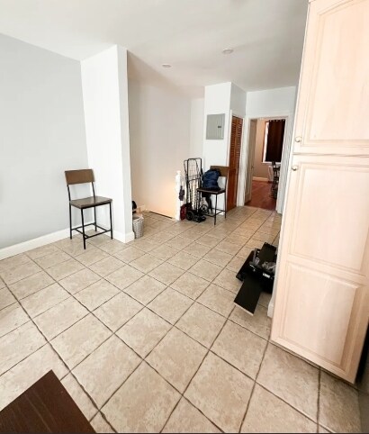 Building Photo - 86 Avenue S