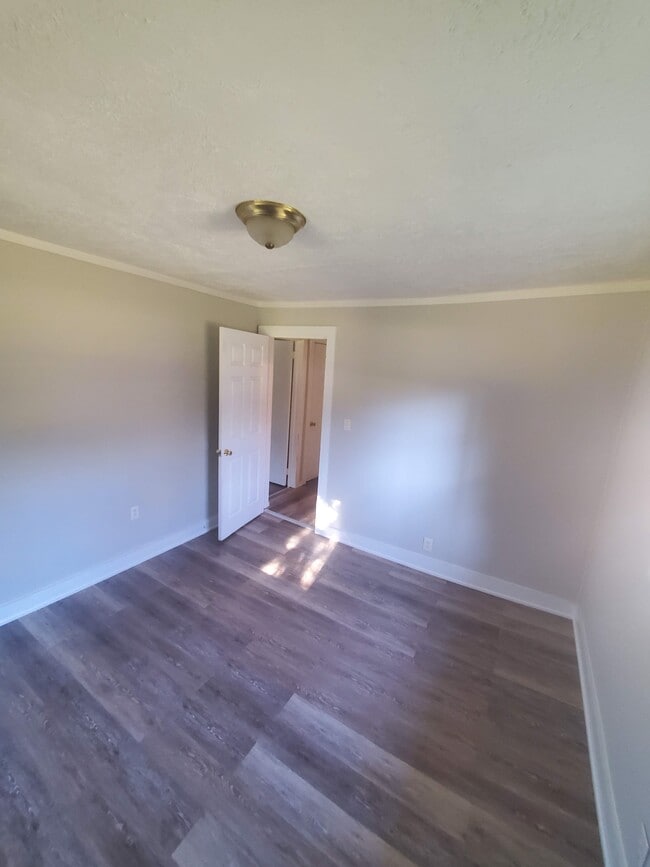 Building Photo - Grace Creek