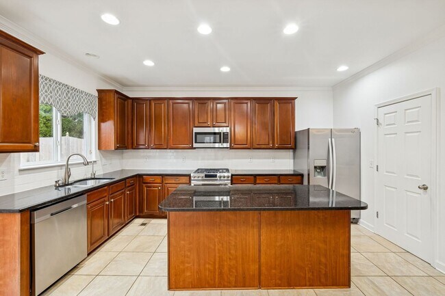 Building Photo - Located in the highly desirable McKays Mill community in Franklin, TN