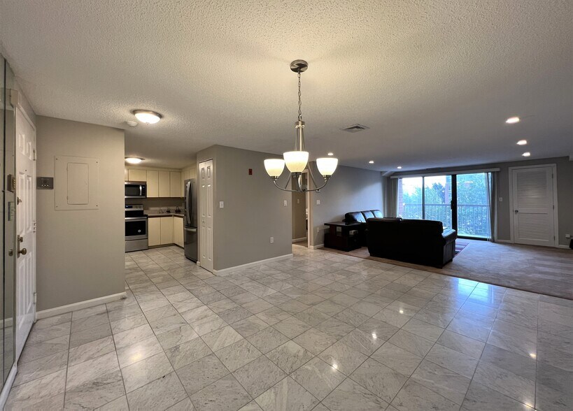 Building Photo - 30 Revere Beach Pky