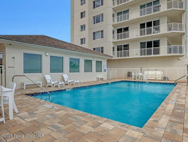 Building Photo - 1435 S Harbor City Blvd