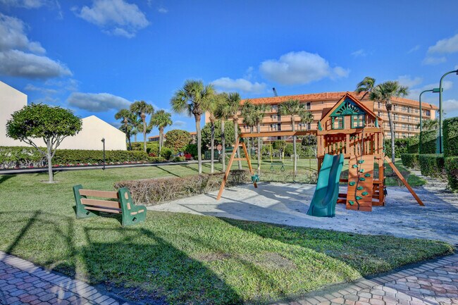 Building Photo - 2701 N Ocean Blvd