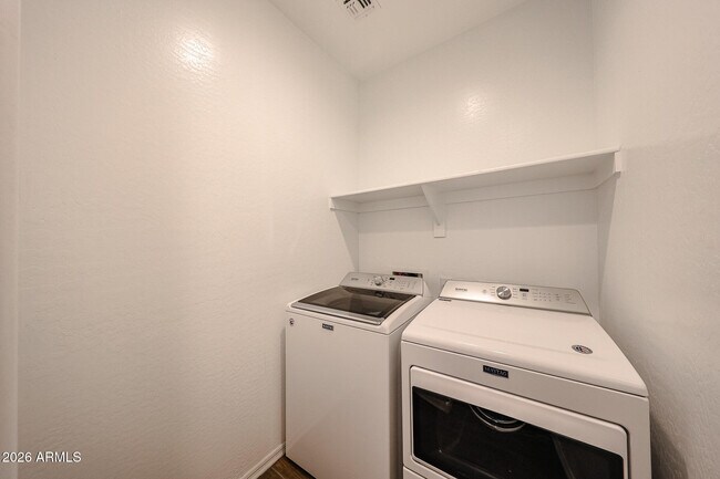 Building Photo - 2306 E Branham Ln