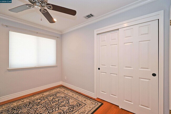 Building Photo - 800 Beaver Creek Ct