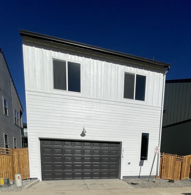 Building Photo - Brand New Home in Broomfield