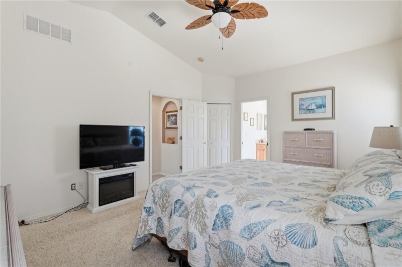 Building Photo - 2211 Pleasant Hill Ln