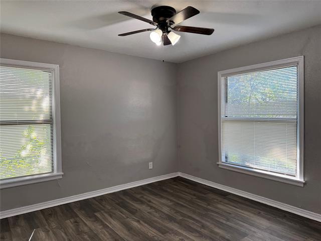 Building Photo - 2218 Farola Dr