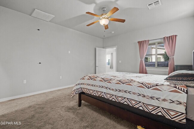 Building Photo - 6981 Black Mesquite Dr