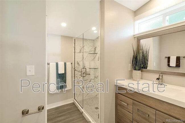 Building Photo - 2868 Benton St