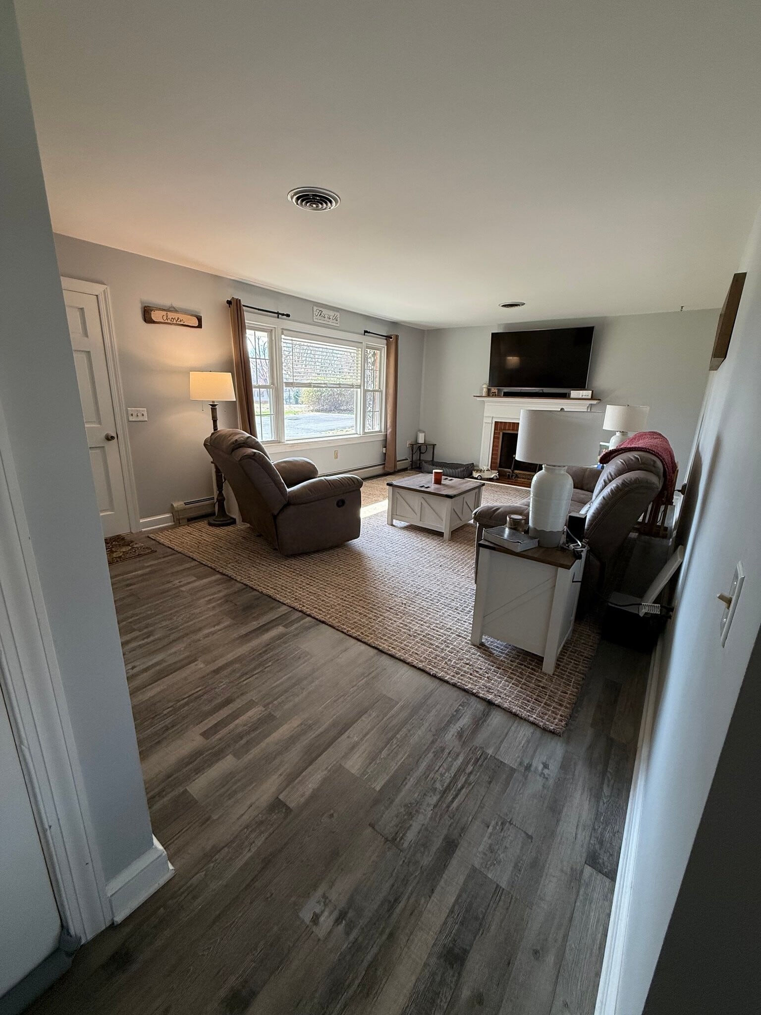 Building Photo - 9405 Mountain Run Lake Rd