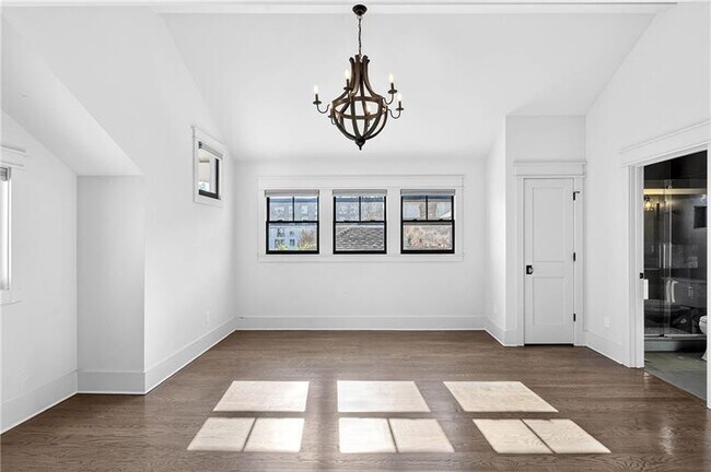 Building Photo - 636 Kennesaw Ave NE