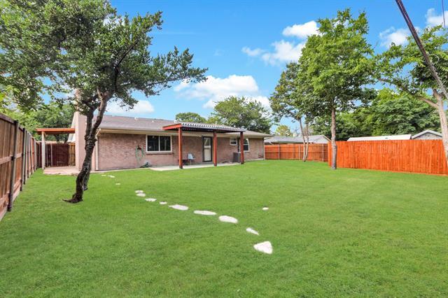 Building Photo - 821 Wisteria Way