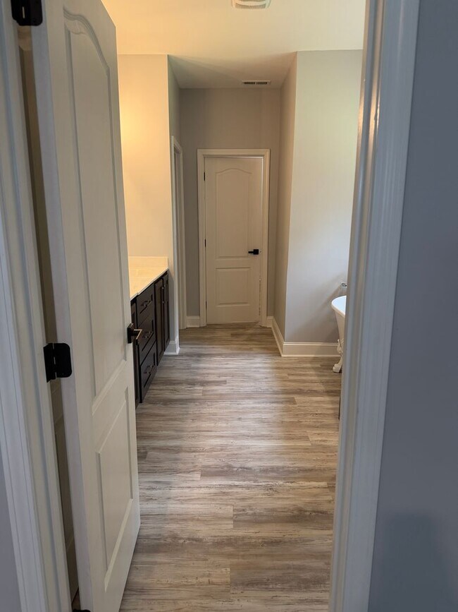 Building Photo - 315 Neuse Dr