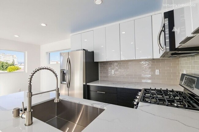 Building Photo - 148 S Madison Ave