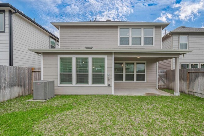 Building Photo - 3414 Signor Dr