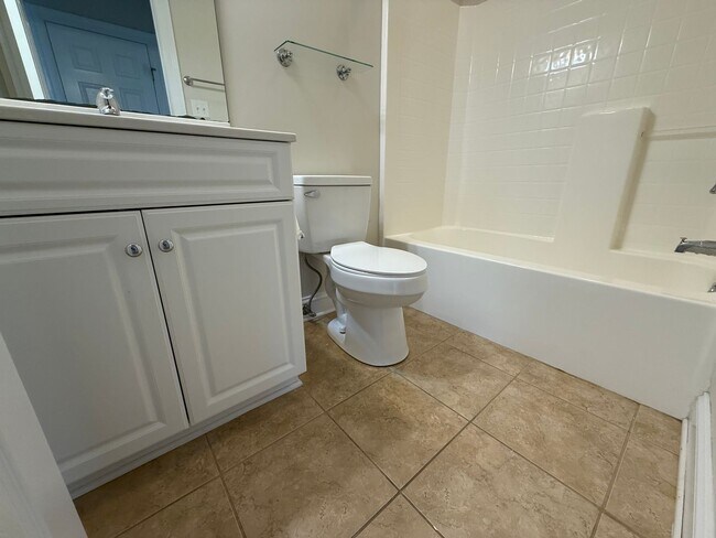 Building Photo - 1525 Old Trail Dr