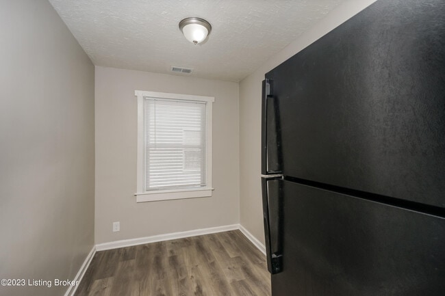 Building Photo - 3002 Penway Ave