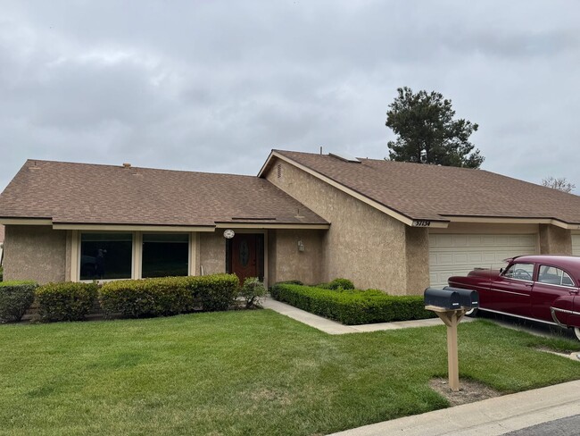 Primary Photo - Beautifully updated La Jolla model in Leis...