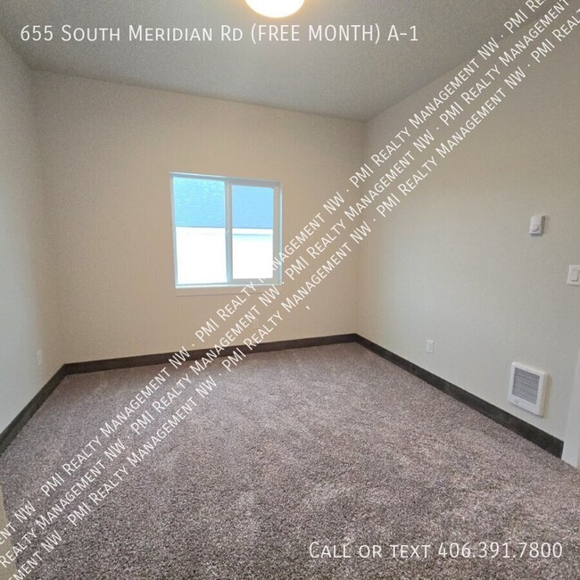 Building Photo - FREE MONTH with 12 Month lease!