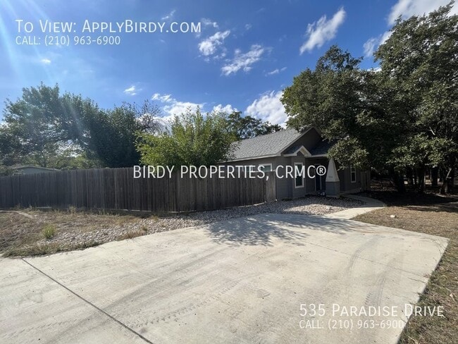 Building Photo - *3 Bed, 2 Bath Home Located Next to Canyon...